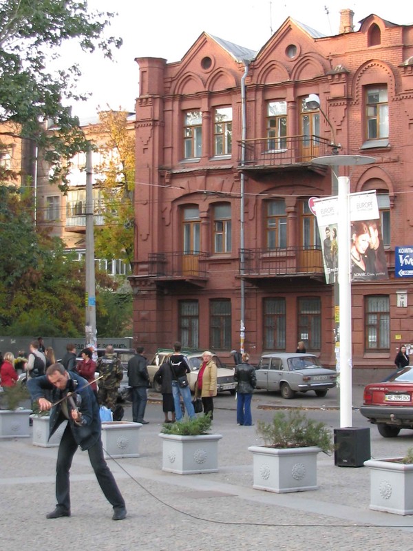 �������