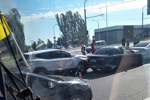 ����: ³�������