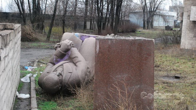 Ленин и Дзержинский покинули каменский музей