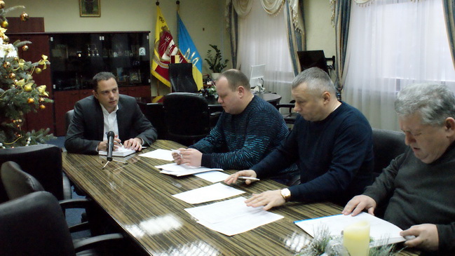 В 2018 году в Каменском продолжат восстанавливать наружное освещение