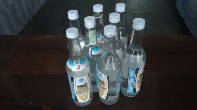 В Каменском полиция изъяла водку, реализуемой без лицензии