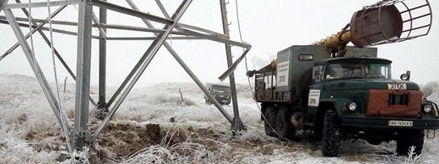 В Украине остаются обесточенными из-за непогоды 294 населенных пункта