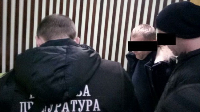 Пойман со взяткой Александр Бовкун был в закусочной На взятке задержан сотрудник Каменского городского совета