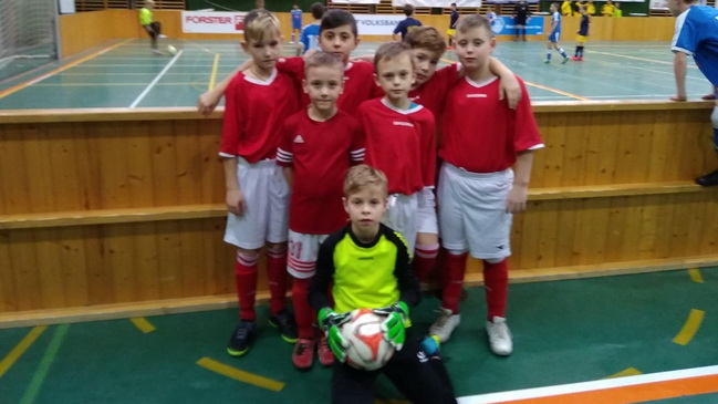 Каменские футболисты привезли из Австрии бронзовые медали