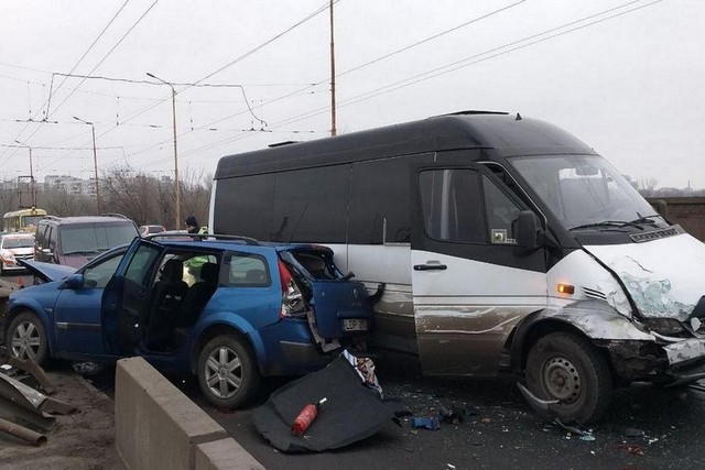 � ������ �� ������ ����� Renault ������� �� ��������, ������ � ��������� �7 � ��������: ��������� �������