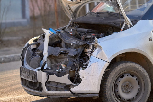 � ������ ��  �������  ����������� Skoda Fabia � Renault Duster
