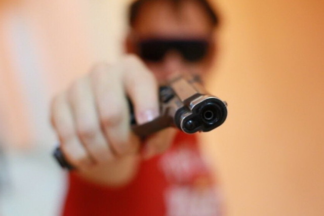 В Каменском двое под видом газовщиков совершили разбойное нападение на мужчину