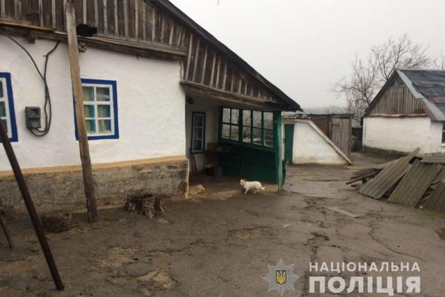 У Нікопольському районі поліцейські затримали двох жінок, які скоїли розбійний напад на пенсіонерку