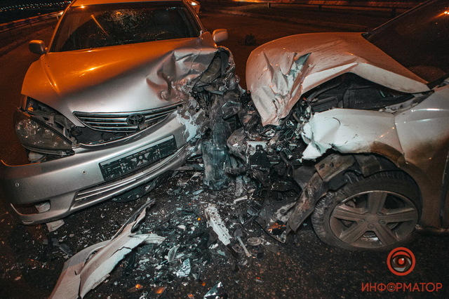 � ������ �� ������ � ������ ����� ����������� Volkswagen � Toyota: ���� ������������