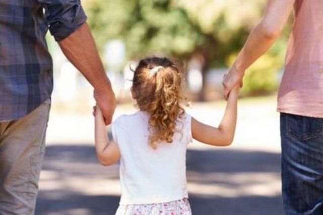 В течение 2025-го в Днепропетровской области усыновили 129 мальчиков и девочек