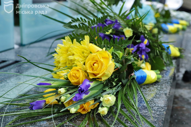 В Днепре в День Соборности почтили память защитников Украины