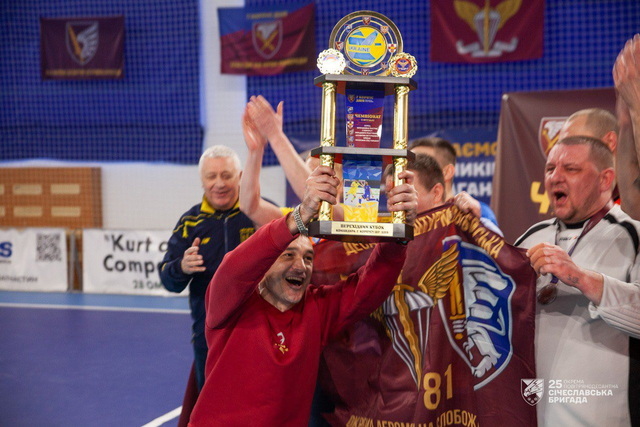 Днепровские десантники блеснули своим мастерством в футзале