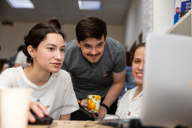 ��� ����� ��������� ������������������ ����������: ����� �������������� � ����� �������� ������ STARt LEAD