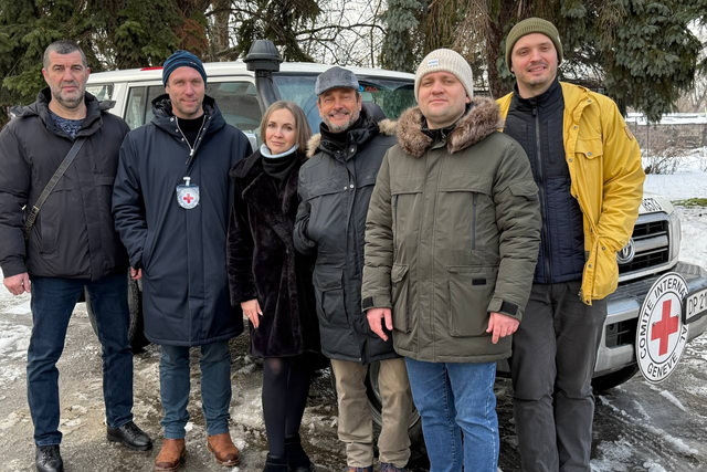 Днепропроводоканал получил помощь от Красного Креста