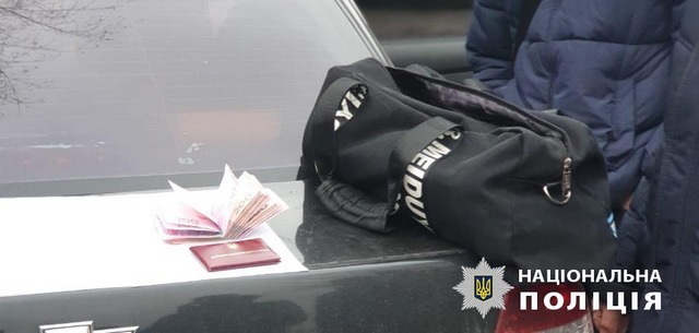 В Днепре на взятке в 15 тысяч гривен задержан работник Госпродпотребслужбы