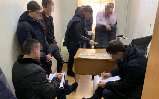 В Днепре во время получения взятки задержан юрист коммунального предприятия