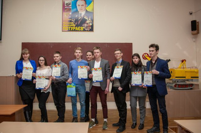 ������� ���������� � ���������� ���������� ��������-������ ����� �������� ���� �������