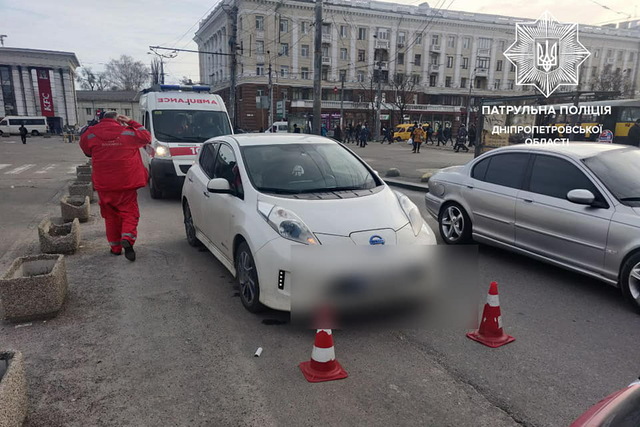   Nissan Leaf      ( ) 