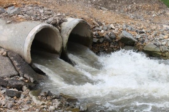 На Днепропетровщине одно из крупнейших госпредприятий Украины заплатит 2,5 миллиона гривен за стоки в реку Ингулец