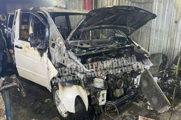 � ������ �� ���������������� ������ Mercedes Vito