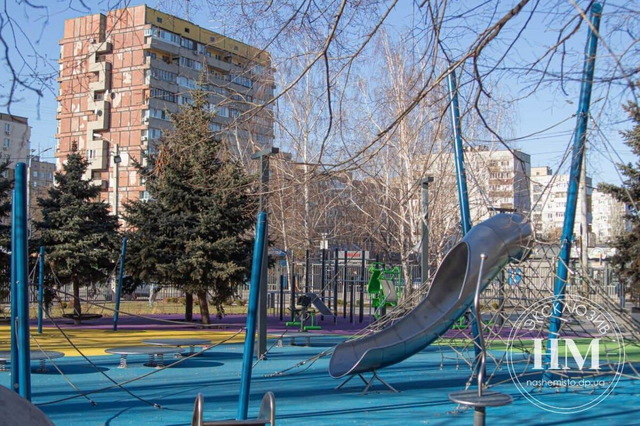 Зеленая зона на месте бетонной площадки: сквер на Калиновой готов к открытию