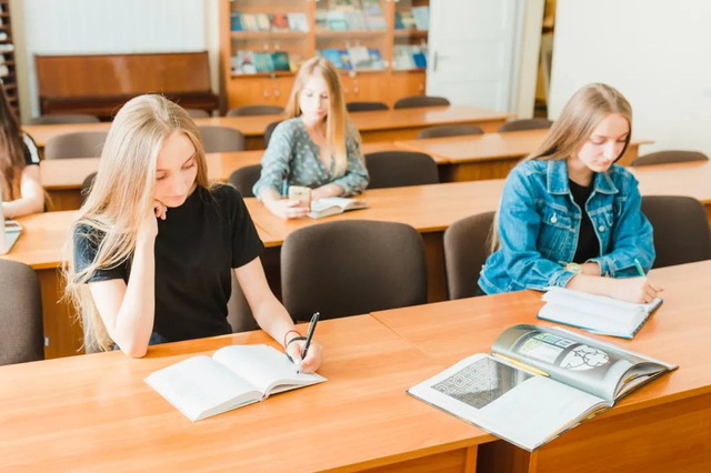 Зимовий вступ: два університети Дніпра відкрили нульовий курс