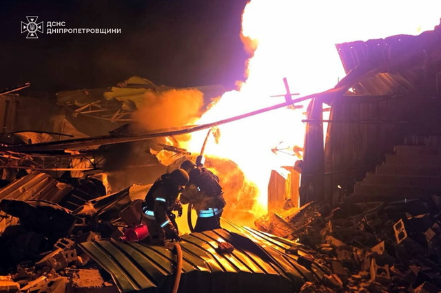 Ночью оккупанты атаковали Днепр и 2 района области