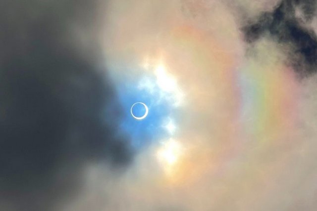 Кільцеве сонячне затемнення. Aditya Madhavan Кольцевое солнечное затмение. Астроном из Днепра рассказала, смогут ли его увидеть горожане