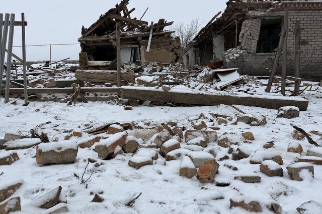 «Я з головою вкрився, воно як гахнуло — скло на мене посипалося». Що відомо про наслідки удару РФ по Павлоградщині