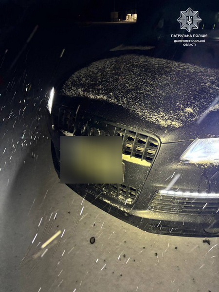 В Днепре патрульные во время комендантского часа обнаружили у гражданина поддельное водительское удостоверение