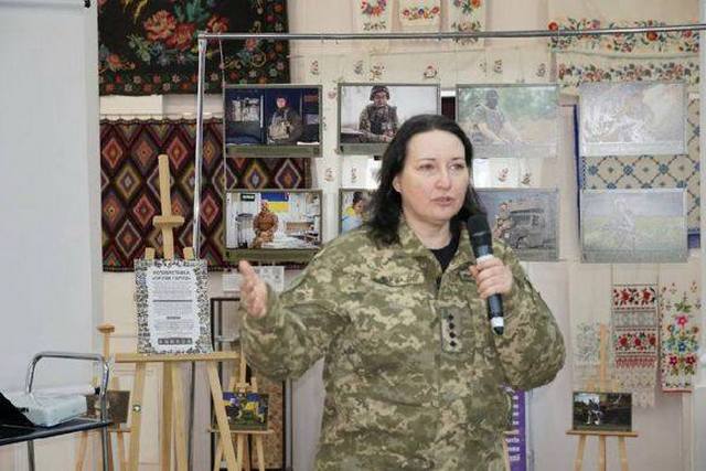 � ������ ������� ������������ �� 100 ������� � ������ � ��������������� �����