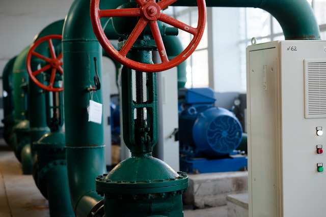 Ситуація з теплом, водою, електроенергією: як Дніпропетровщина проходить опалювальний сезон