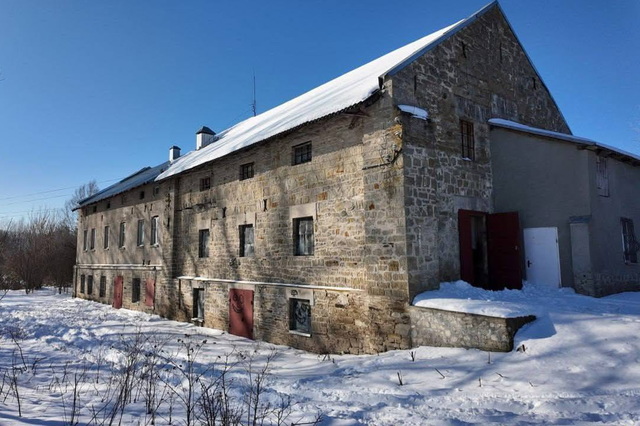 Днепровская семья выкупила старинную мельницу – что хотят сделать?