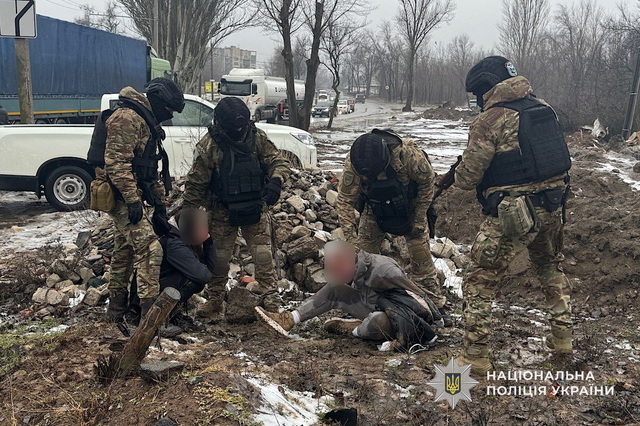 Изъяли веществ на 3,5 млн грн: Полиция Кривого Рога перекрыла межрегиональный канал поставки наркотиков для военнослужащих