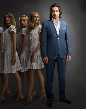 �����! �����! ����  �����  ��  �����!