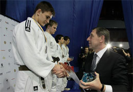 ���� ������: ����� � ���������������� ��� ������