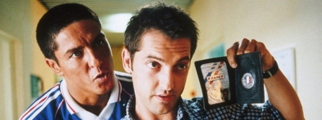 Днепровские таксисты спасли клиента от мошенников