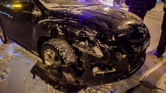 На проспекте Слобожанском столкнулись Mazda и «Таврия»