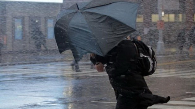 26 березня оголошено штормове попередження