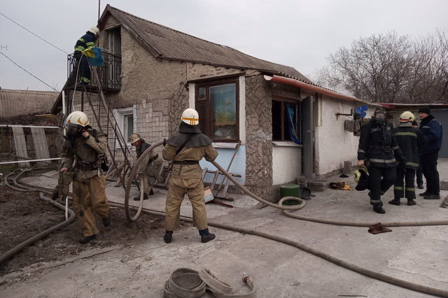 � ��������� �� ������ ������� 3 �����, 1 �� ������� ���� � ��������