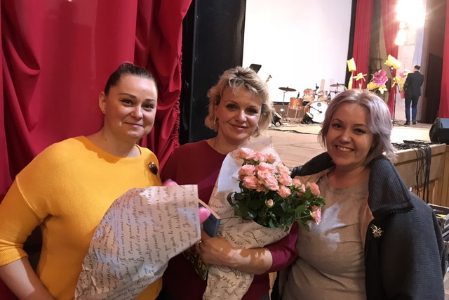 Актриса Ирма Витовская презентовала в Каменском философский фильм «Брама»