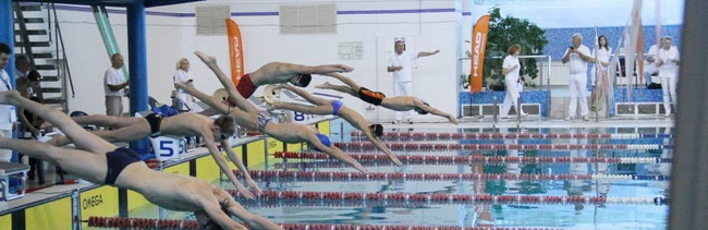 Каменчанка Виктория Костромина завоевала 4 «золота» и «бронзу» на чемпионате Украины по плаванию