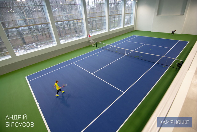 В Каменском в обновленном зале Дворца тенниса прошла первая тренировка