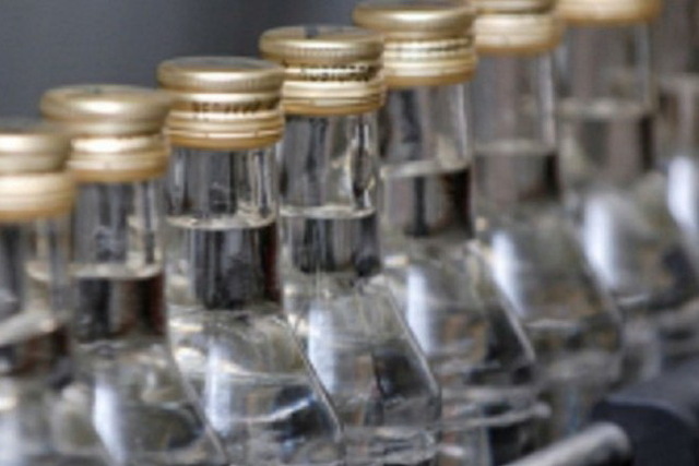 В Каменском изъяли суррогатный алкоголь