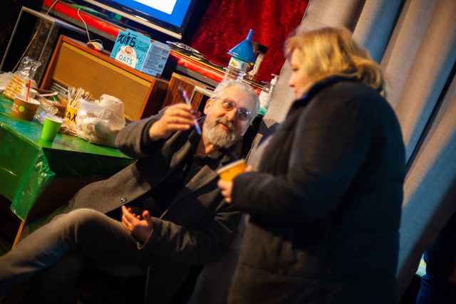 В Днепре создают еще один пункт приема беженцев: нужна помощь!