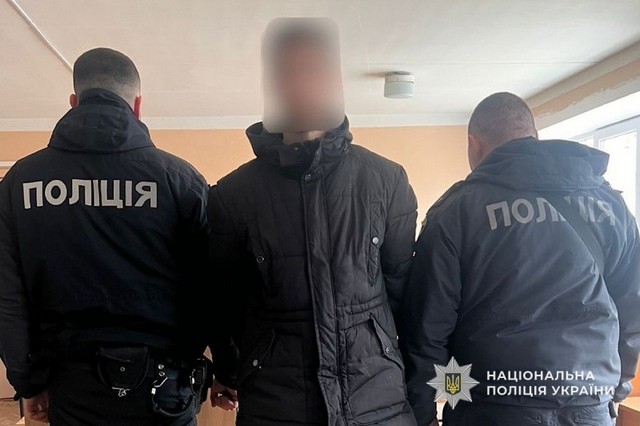 На Днепропетровщине задержали мужчину, который ударил ножом знакомого