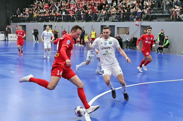 Футзалісти Дніпра обіграли незмінного чемпіона України