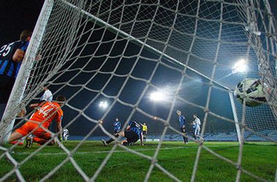 ������ ���������� ������� ������������ 1:0 � ����� �������