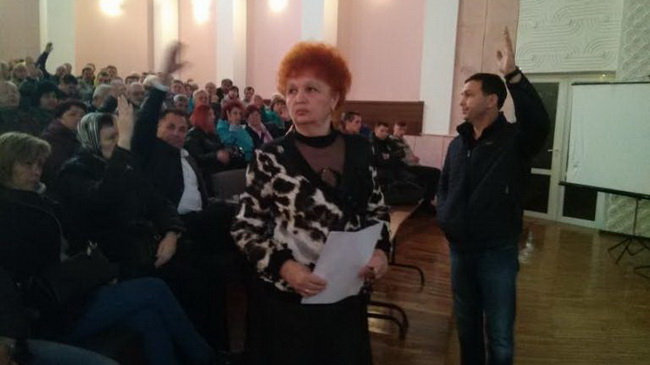 В Каменском состоялись сборы по отзыву двух депутатов горсовета