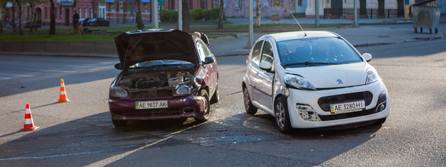 �� ��������� ���� ����������� Peugeot � Daewoo Lanos